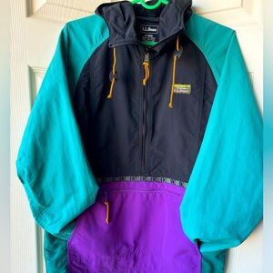 L.L. Bean Mountain Classic Anorak Women’s 1/4 zip Hooded Windbreaker
